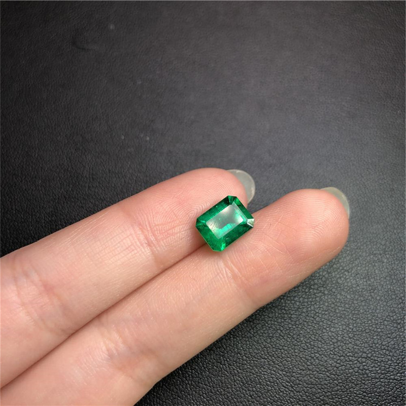 祖母绿裸石2.31ct  VGM ins