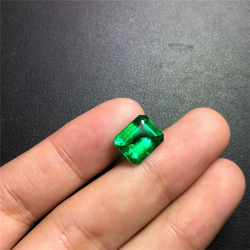 祖母绿裸石3.38ct vvg ins