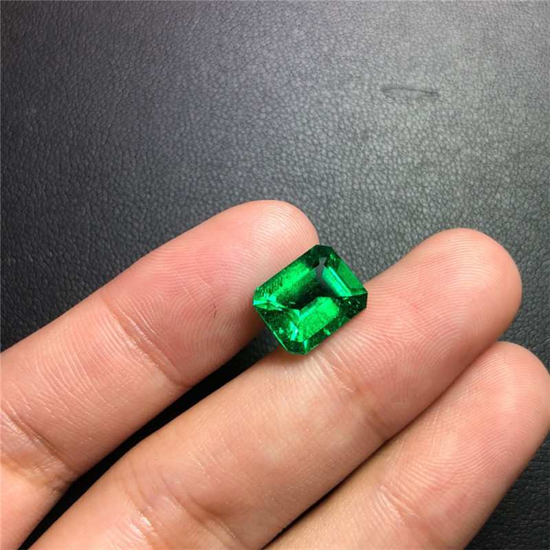 祖母绿裸石3.38ct vvg ins