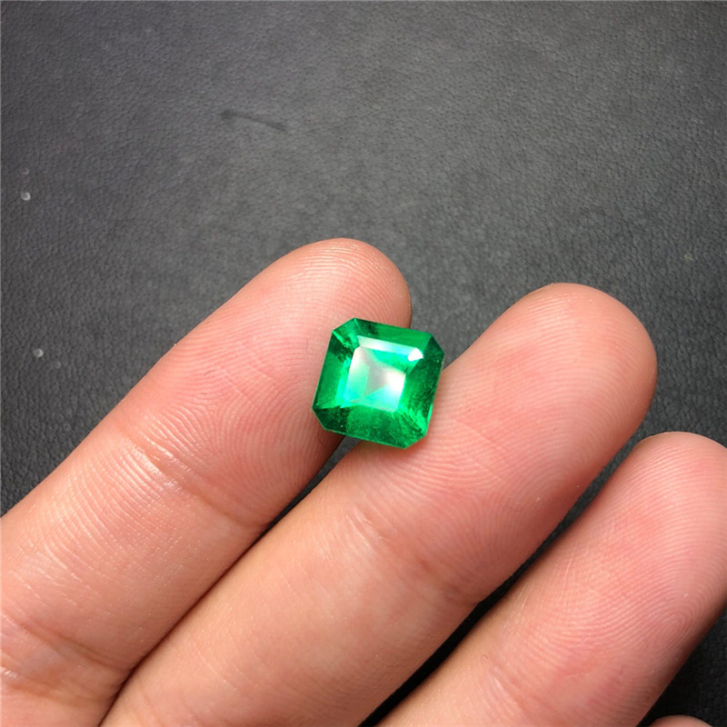 祖母绿裸石2.6ct vvg ins