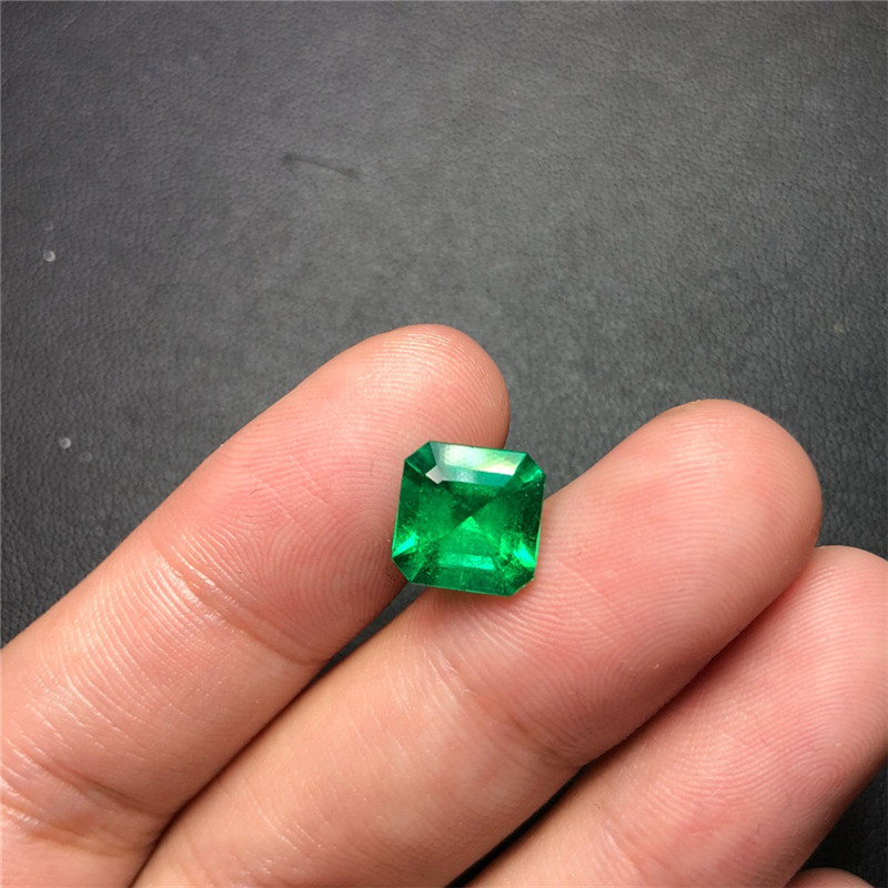 祖母绿裸石2.6ct vvg ins