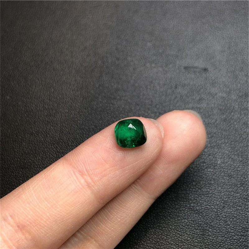 祖母绿裸石1.84ct VGM ins