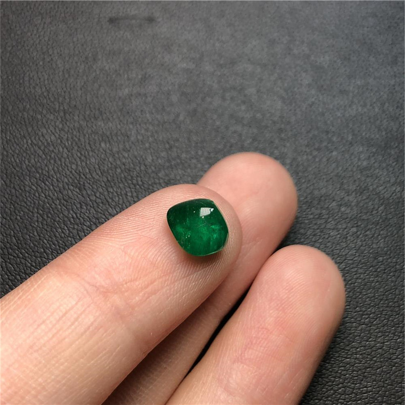 祖母绿裸石1.16ct VGM min