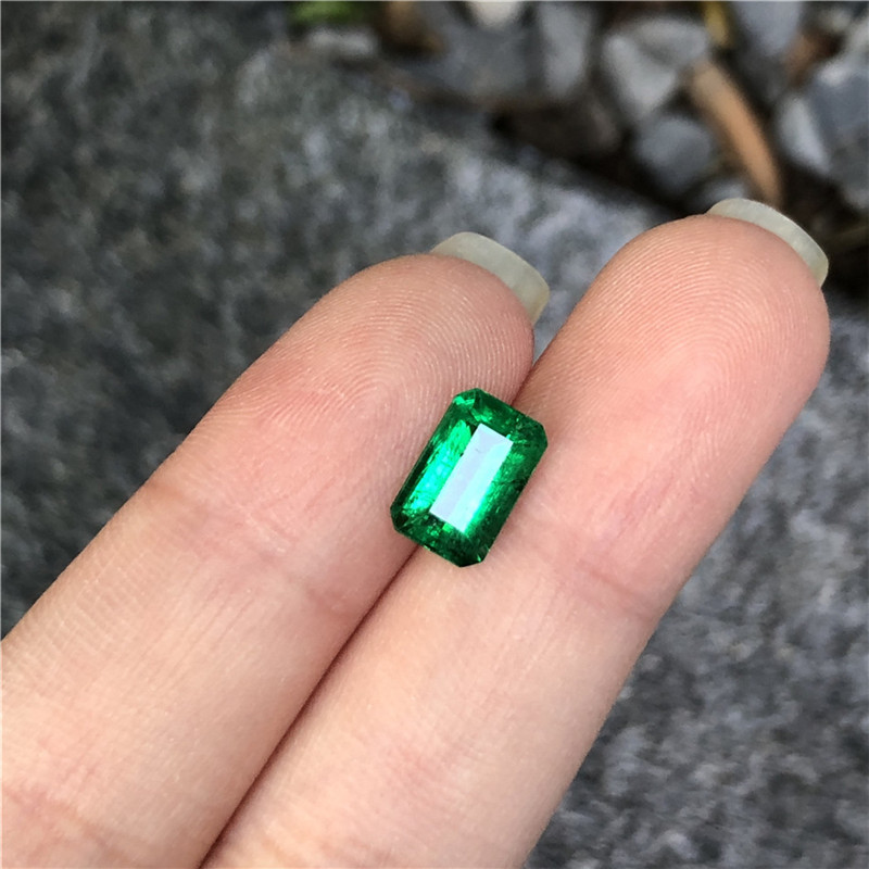 祖母绿裸石1.89ct vvg min