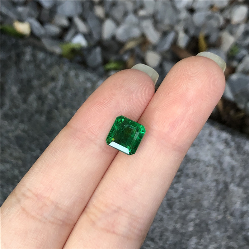 祖母绿裸石2.51ct vvg min