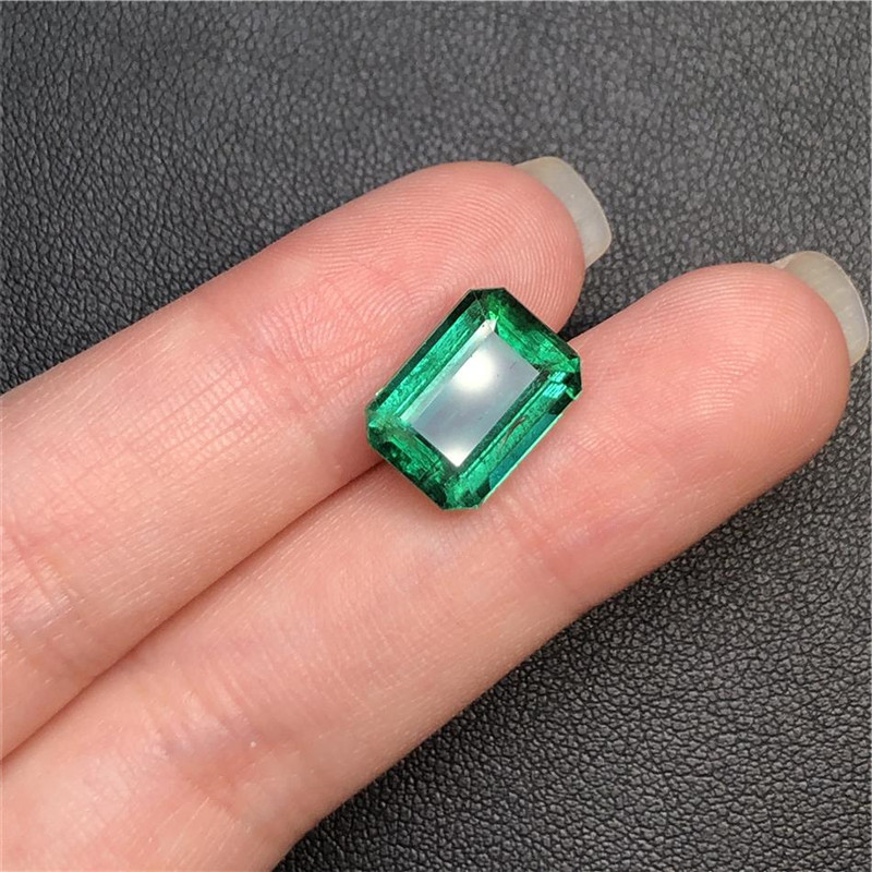 祖母绿裸石6.31ct int min