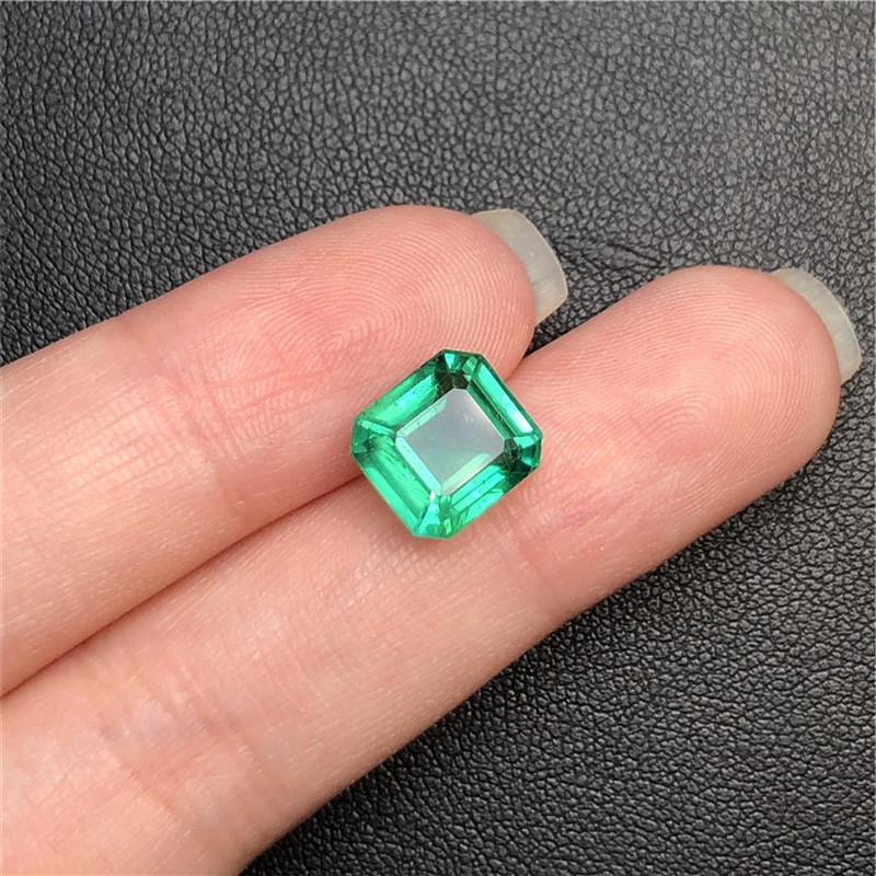 祖母绿裸石3.96ct int ins