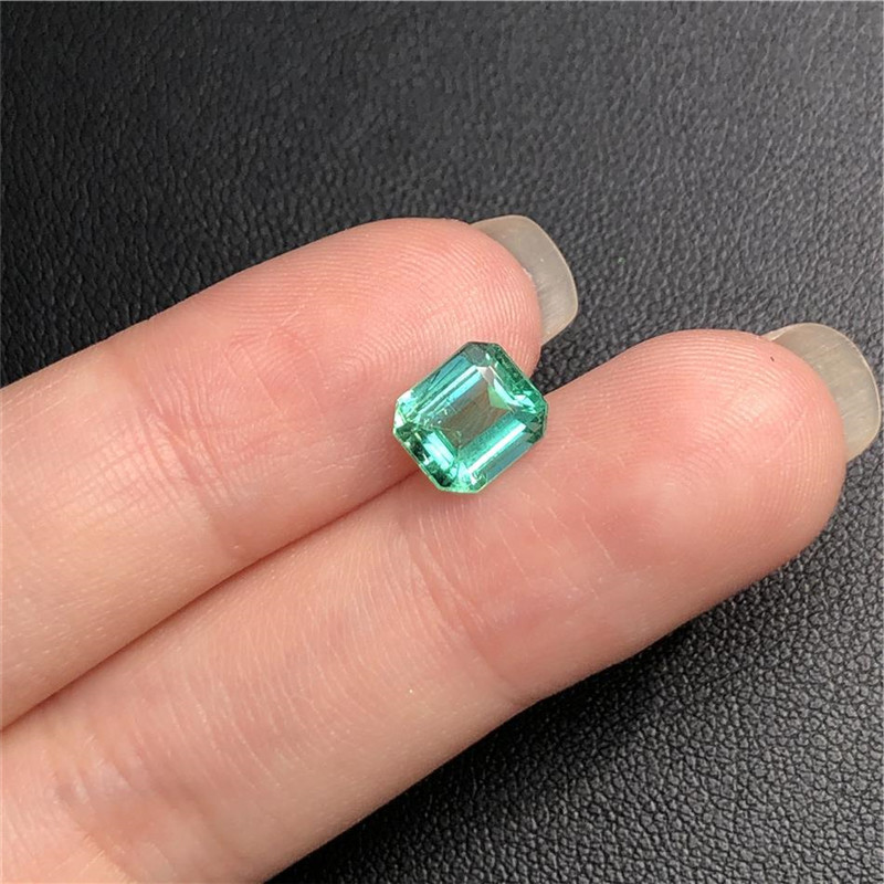 祖母绿裸石1.66ct med ins