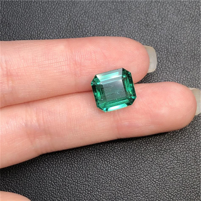 祖母绿裸石6.38ct int min