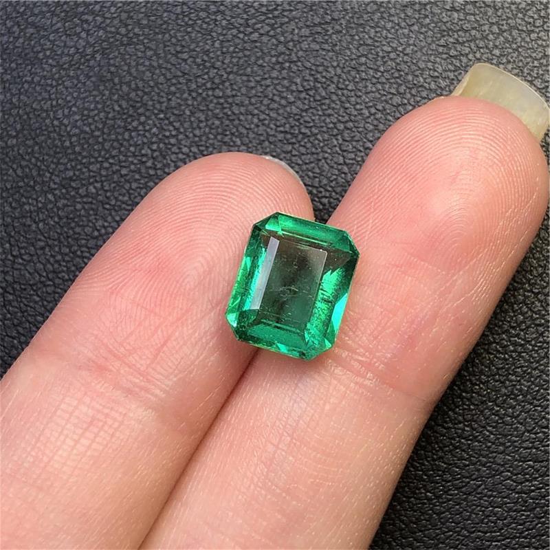 祖母绿裸石3.81ct  Int  Ins