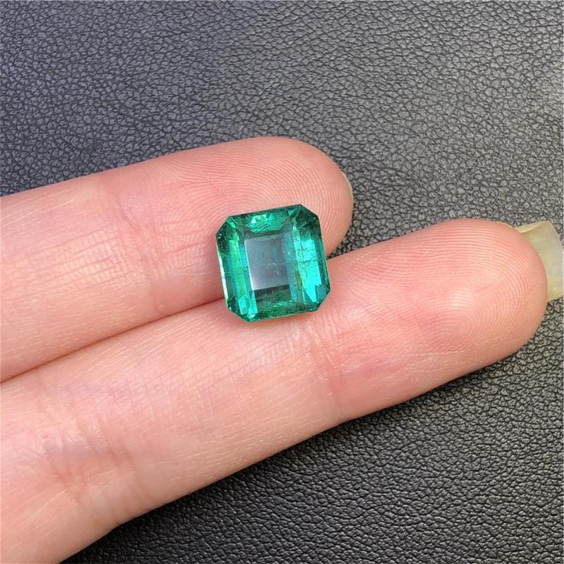 祖母绿裸石4.49ct  Int Min