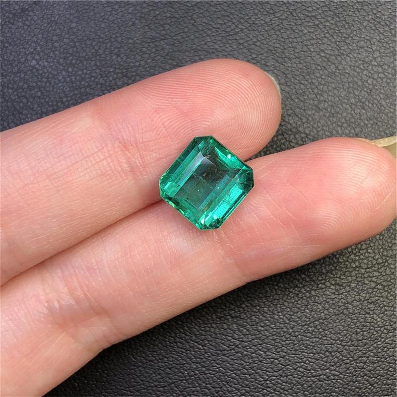 祖母绿裸石4.49ct  Int Min