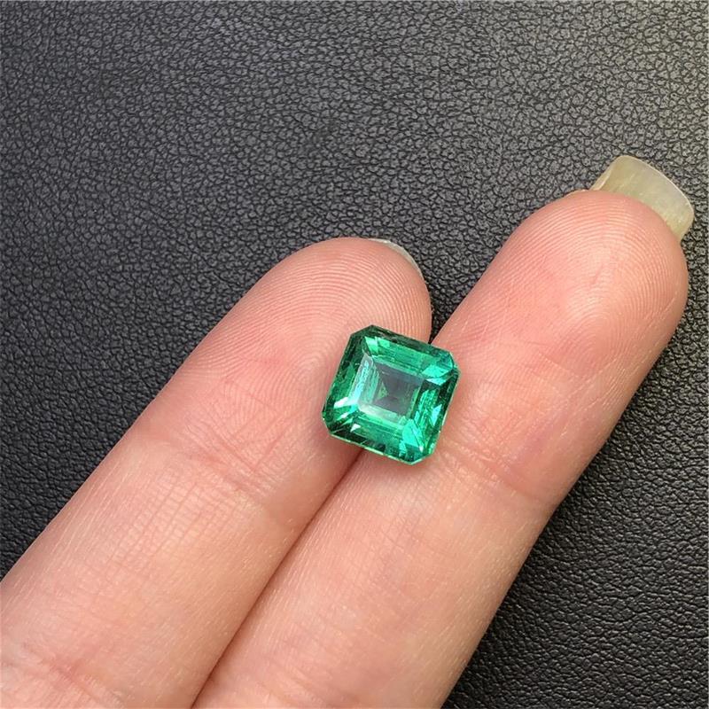 祖母绿裸石3.39ct Int Ins