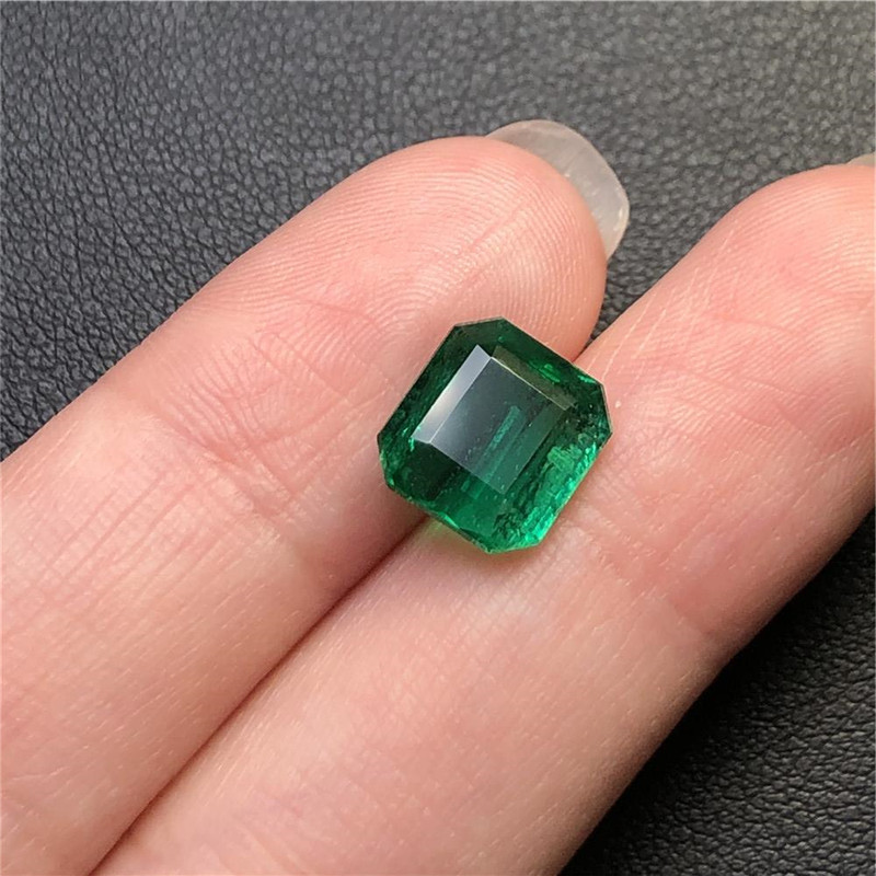 祖母绿裸石3.96ct vvg ins