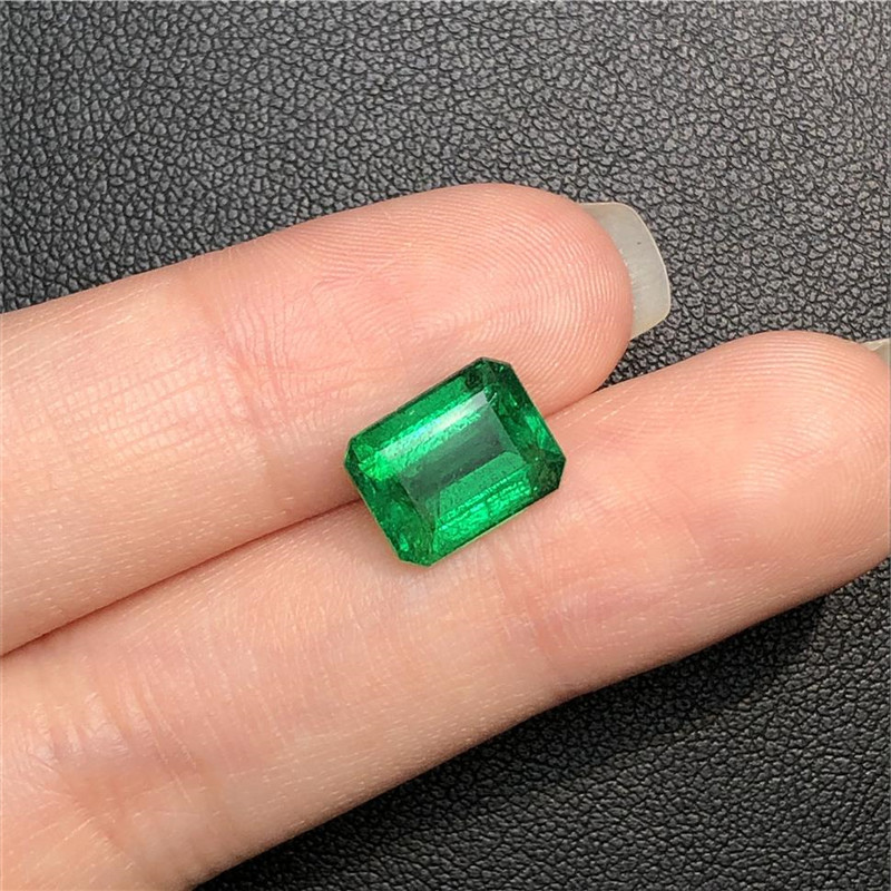 祖母绿裸石3.29ct vvg min