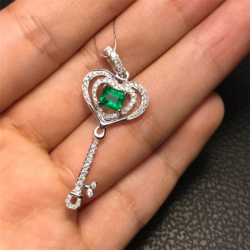 白18K祖母绿钻坠0.561ct