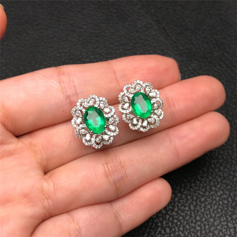 白18K金祖母绿耳钉2.5900ct/2p
