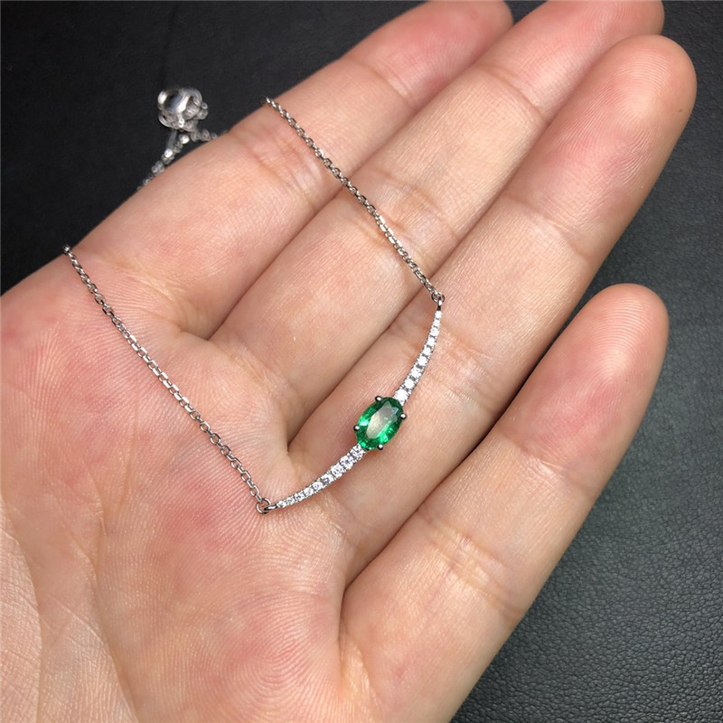 白18K金祖母绿链牌0.36ct