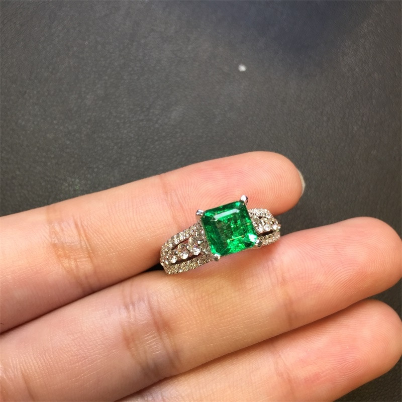 白18k金祖母绿戒指1.34ct