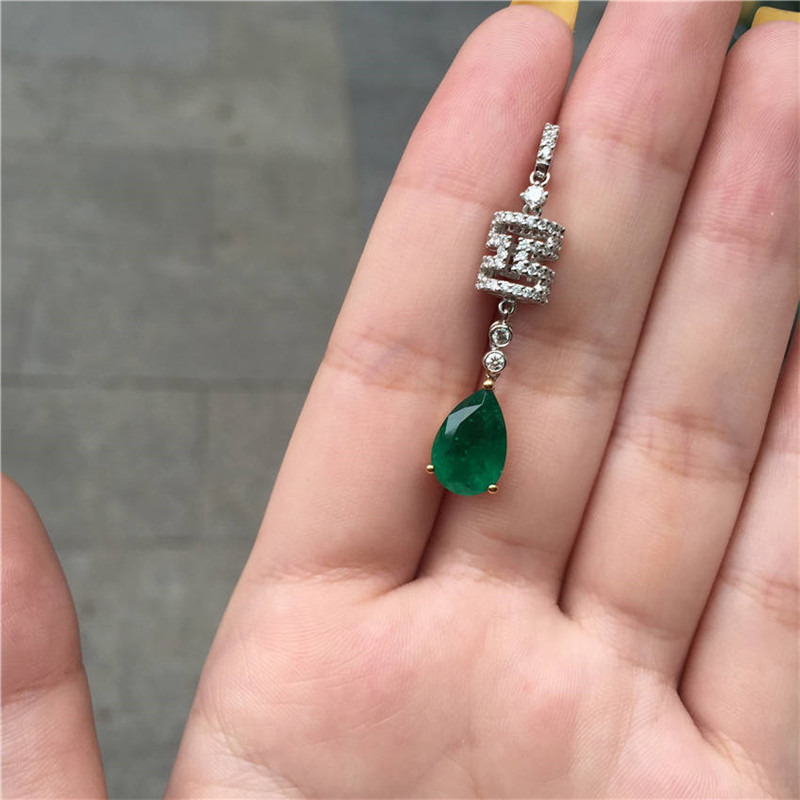白18K祖母绿钻坠2.162ct
