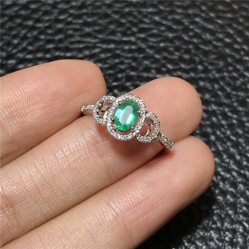 白18k金祖母绿钻石戒指0.36ct