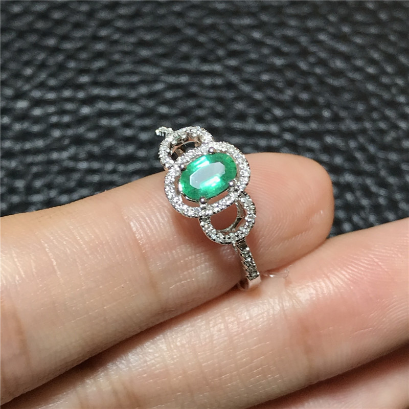 白18k金祖母绿钻石戒指0.36ct
