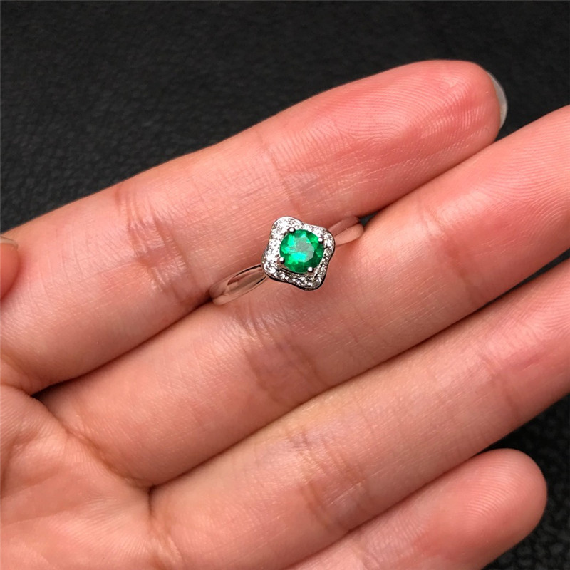 白18K金祖母绿钻戒0.317ct 简约哥伦比亚戒指