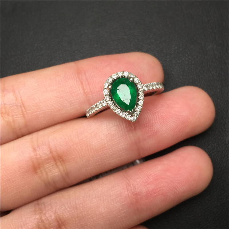 白18K祖母绿钻戒0.988 一克拉哥伦比亚戒指