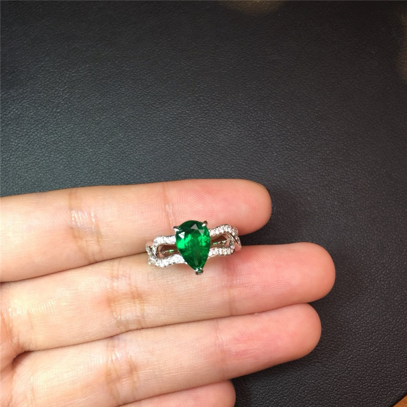 白18K金祖母绿钻戒1.336ct