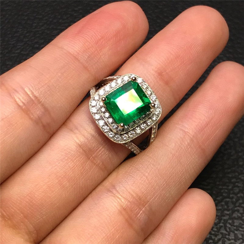 白18K金祖母绿钻石戒指2.583ct