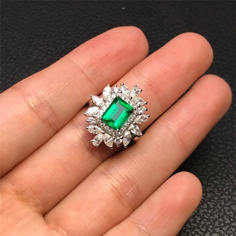 白18K金祖母绿钻戒1.34ct