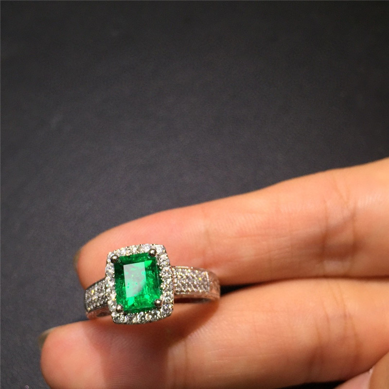 白18K金祖母绿钻戒1.372ct