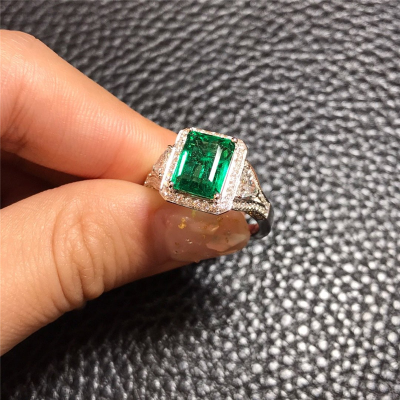 白18K金祖母绿戒指2.8ct
