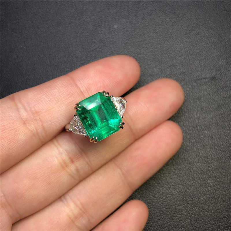 白18K金祖母绿戒指5.23ct