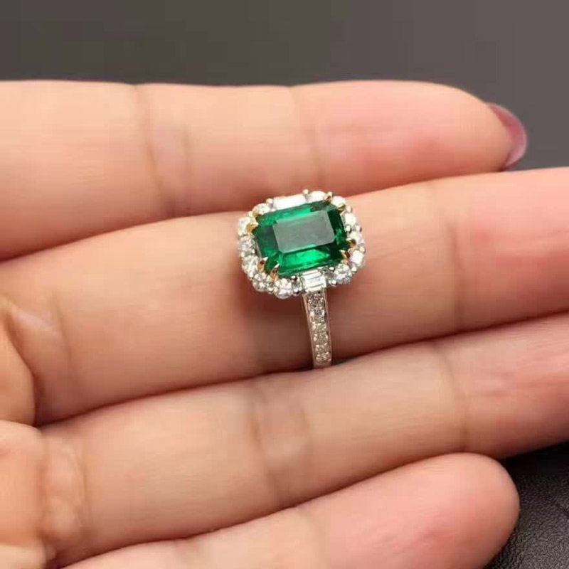 白18K金祖母绿钻戒2.091ct