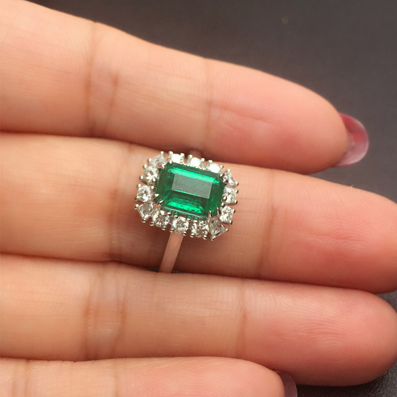 白18k金祖母绿钻戒2.255ct