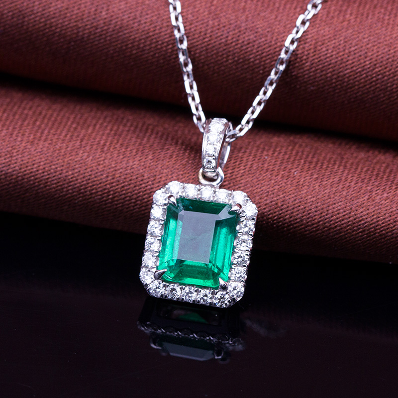 白18K金祖母绿钻坠1.448ct