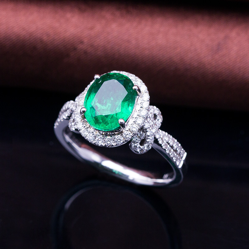 白18K金祖母绿钻戒1.79ct