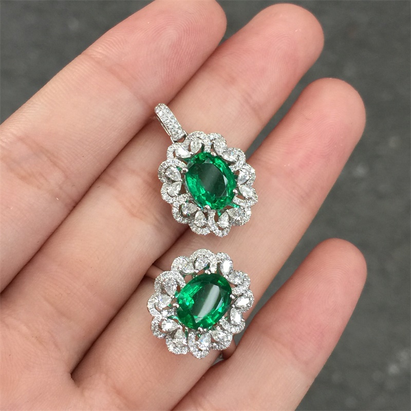 白18K金祖母绿钻坠1.45ct