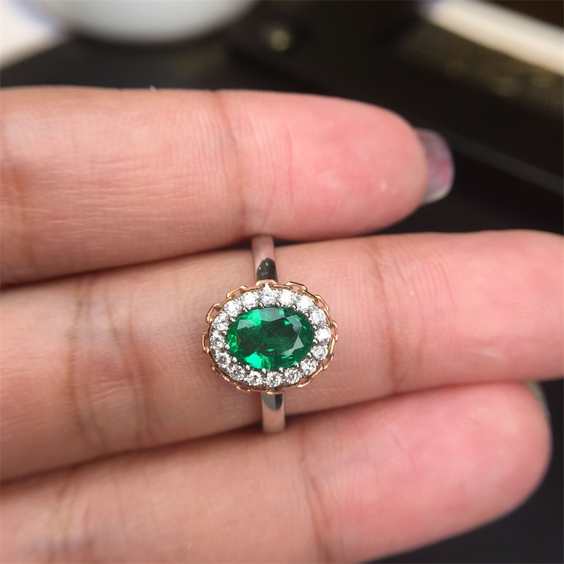 白18K金祖母绿钻戒0.67ct