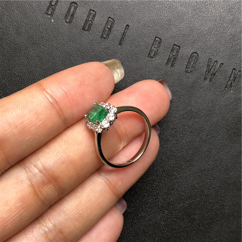 白18金祖母绿钻戒1.13ct