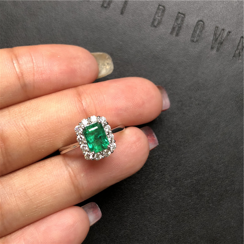 白18金祖母绿钻戒1.13ct