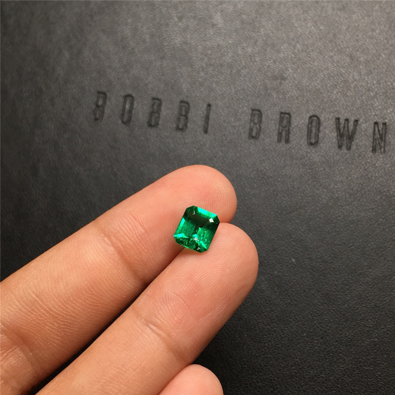 祖母绿裸石1.06ct