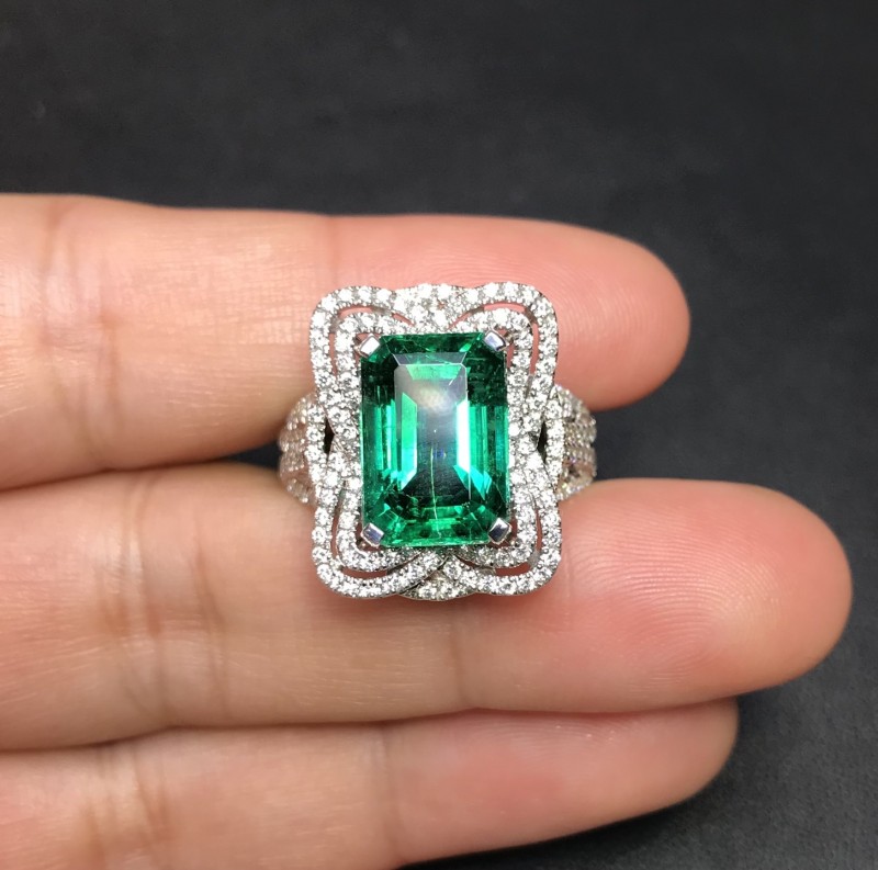 白18k赞比亚祖母绿戒指5.08ct