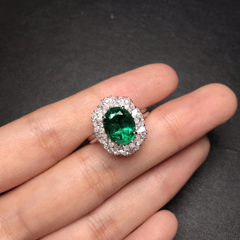 白18K金祖母绿戒指3.17ct