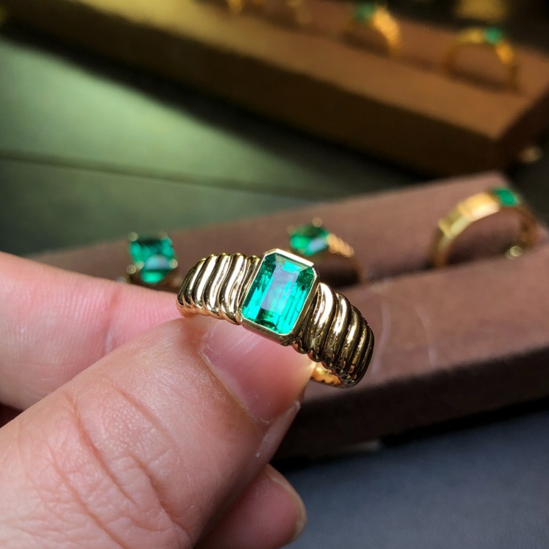 黄18K金赞比亚祖母绿戒指1.03ct