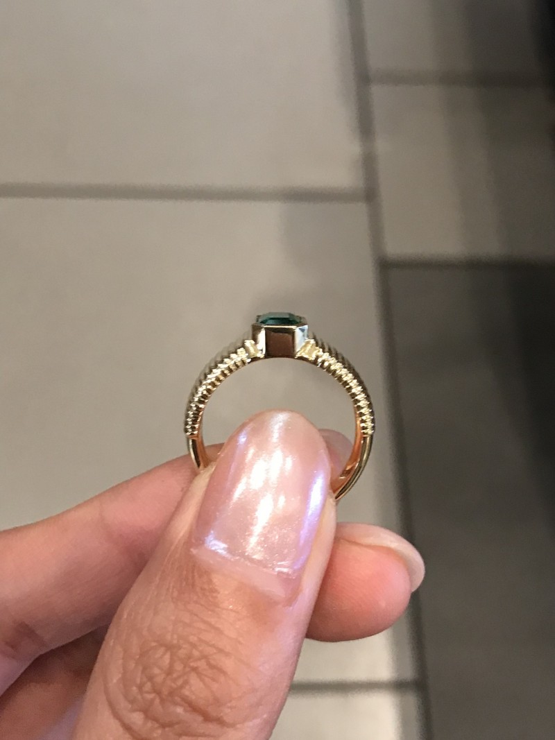 黄18K金祖母绿戒指1.018ct