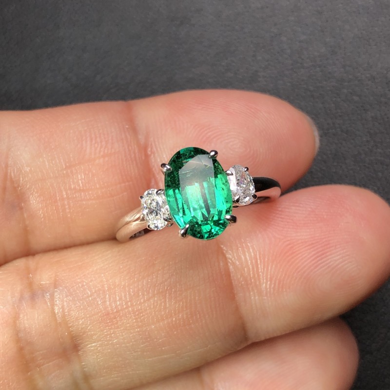 白18K金祖母绿戒指1.736ct