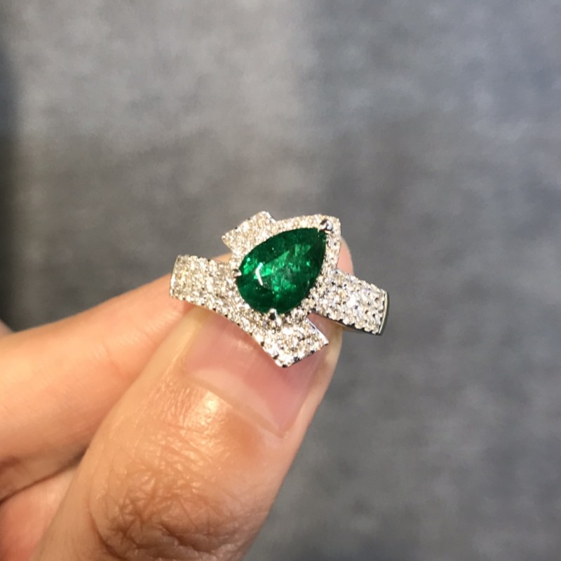 白18K金祖母绿戒指1.309ct