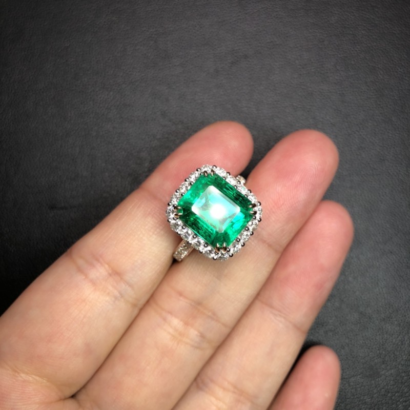 哥伦比亚祖母绿戒指   Muzo矿4.824ct